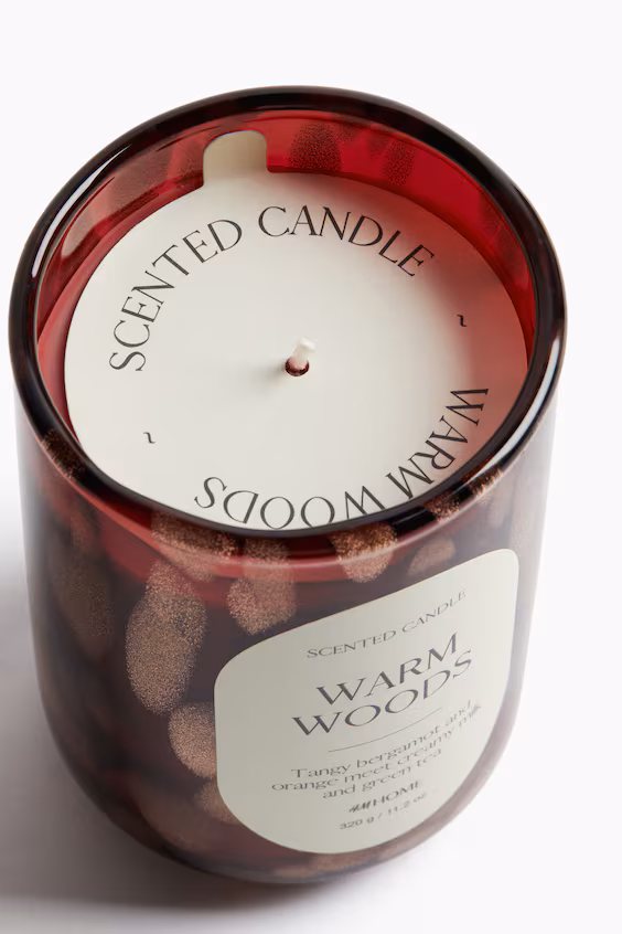 Ароматизированная свеча в стеклянном контейнере