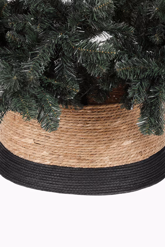 Юбка для новогодней елки из угрей