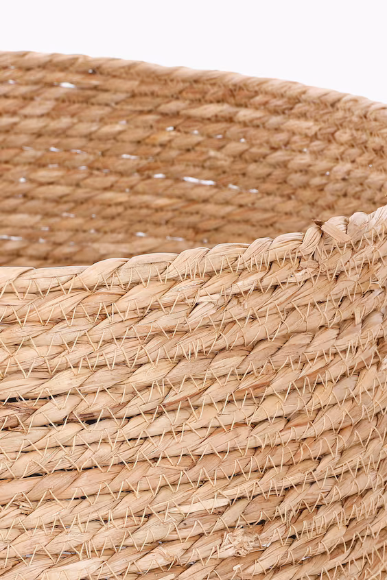 Юбка для новогодней елки из угрей