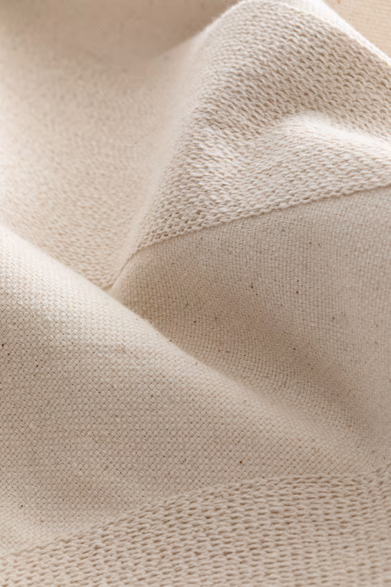 Декоративная подушка с вышивкой