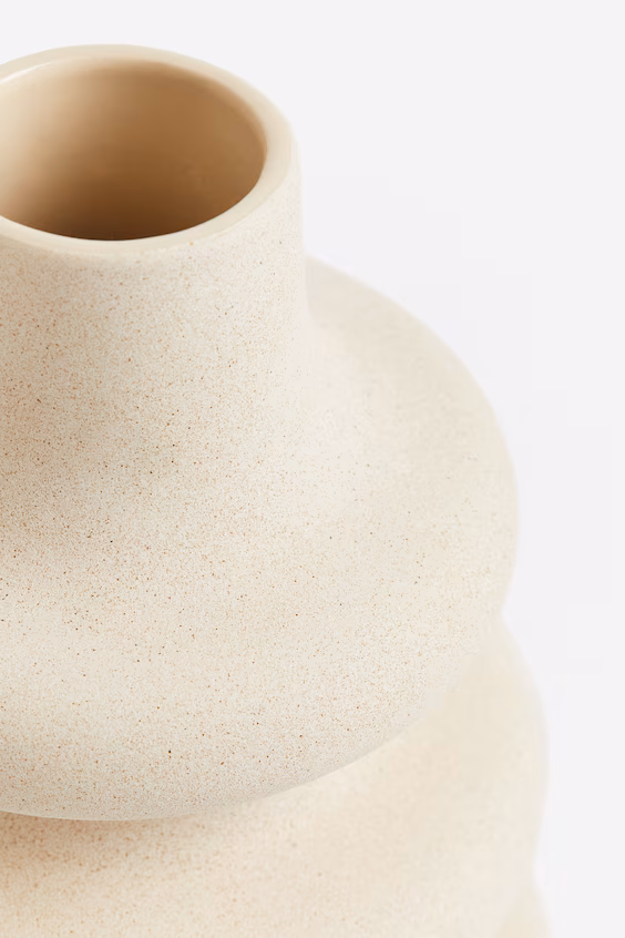 Большая керамическая ваза