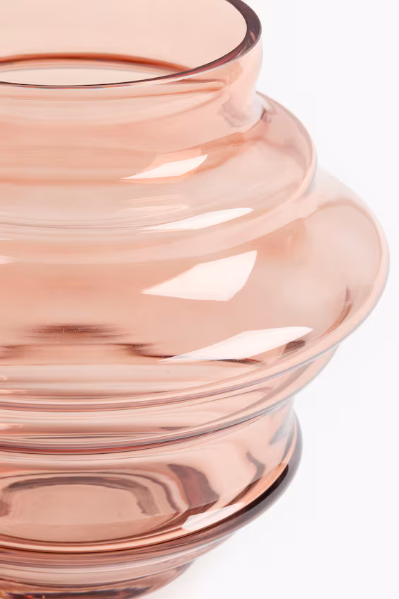 Большой кувшин с моделированным эффектом