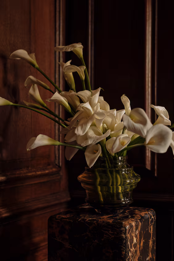 Большая банка с рельефным эффектом