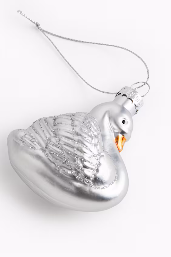 Рождественское украшение из стекла