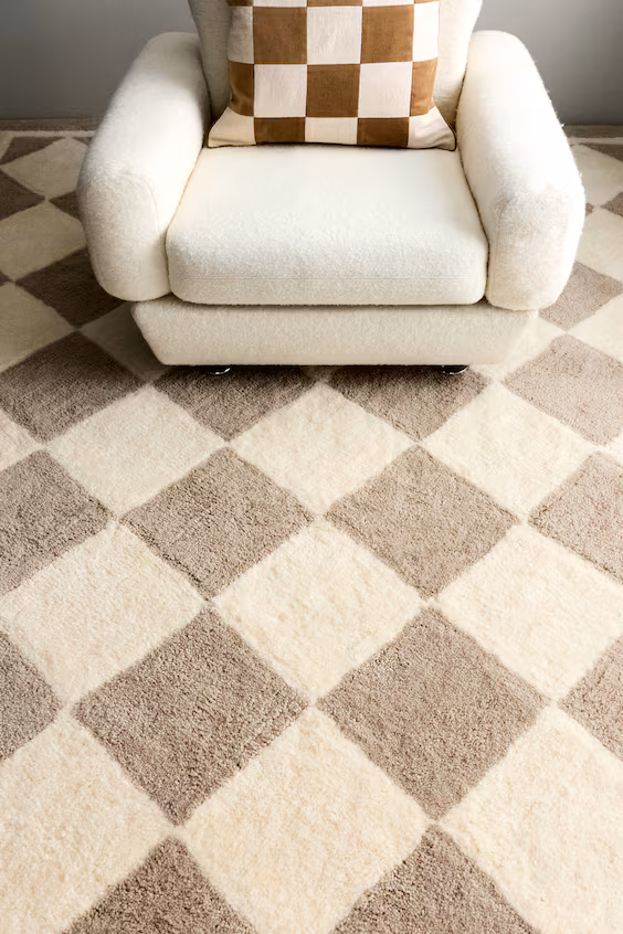 Ковер из шерсти с узором арлекин