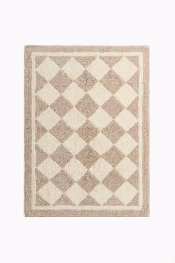 Ковер из шерсти с ромбовидным узором