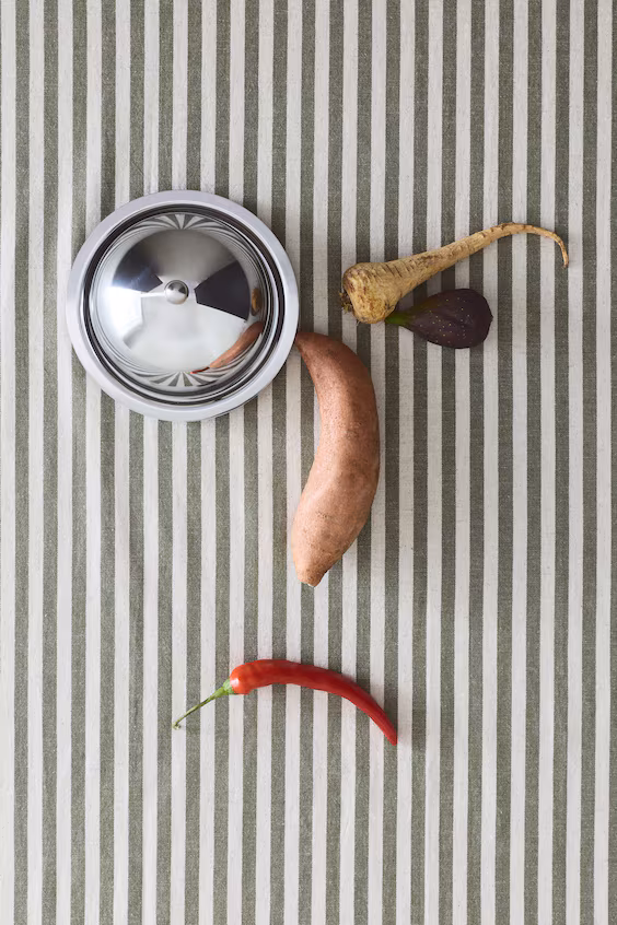 Покрывало на стол из смесового льна