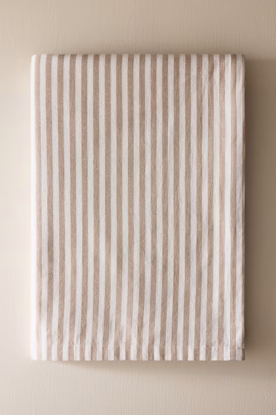 Скатерть из смеси льна