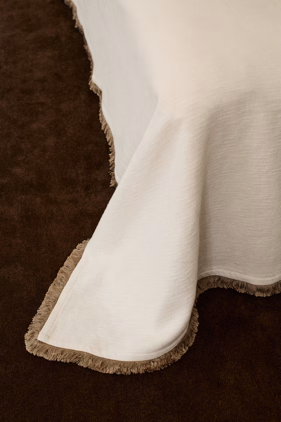 Одеяло с бахромой