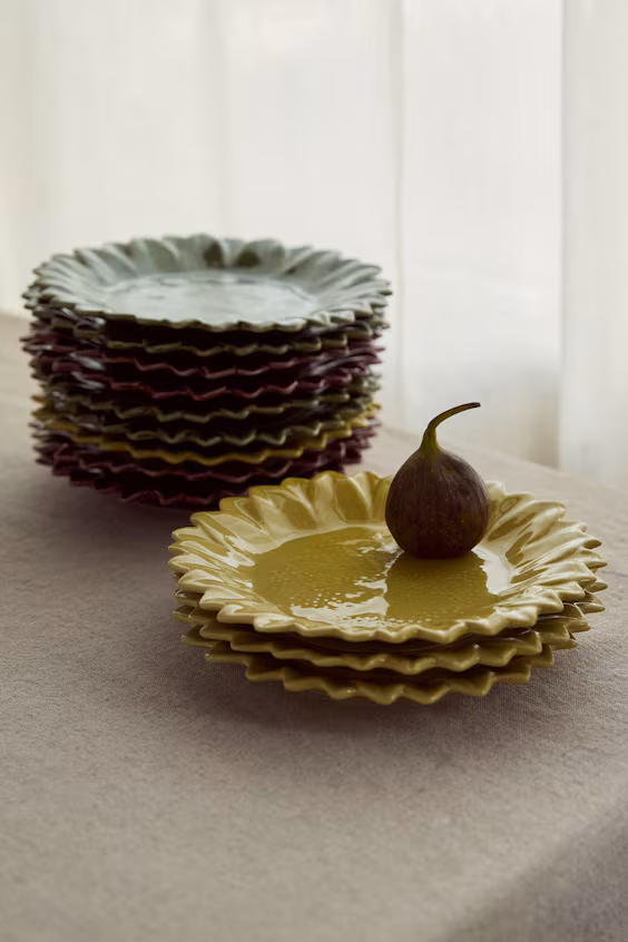 Средняя тарелка в форме подсолнуха