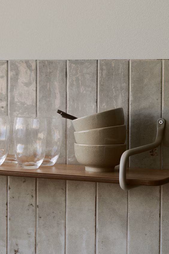 Настенная полка