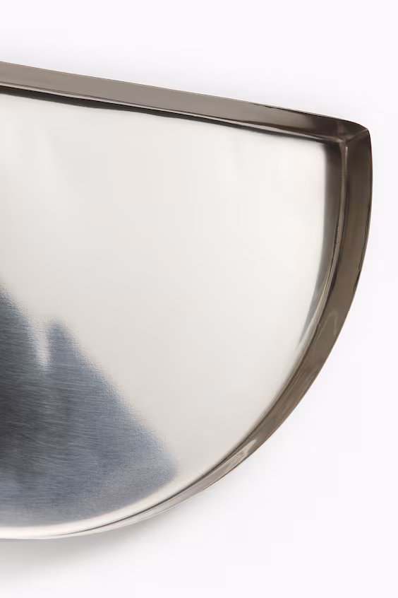 Настенная металлическая полка