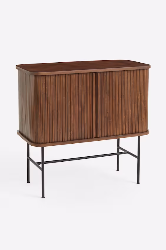 Шкаф с жалюзи