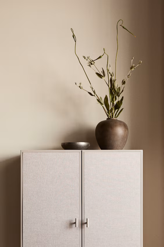 Армарий из дерева