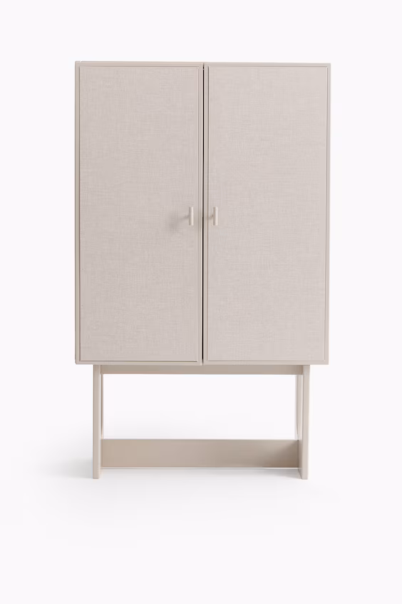 Армарий из дерева