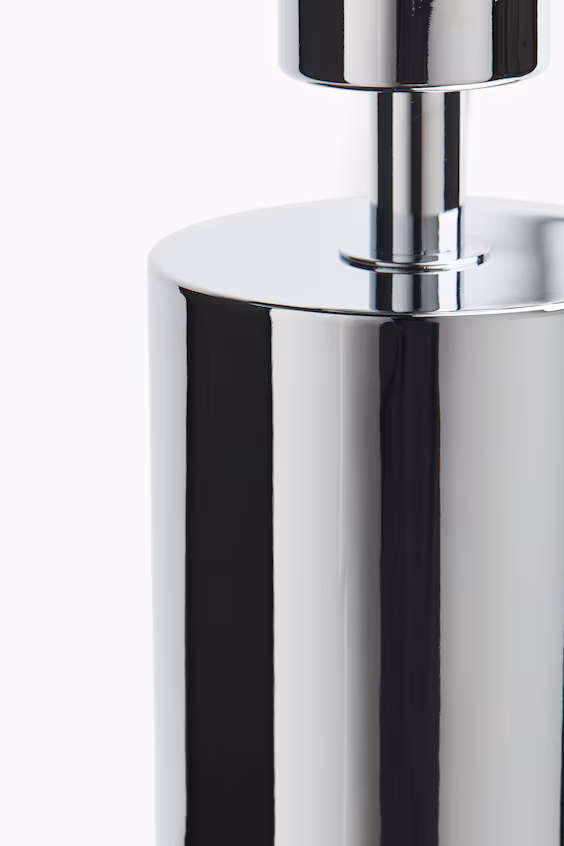 Высокая металлическая основа для лампы