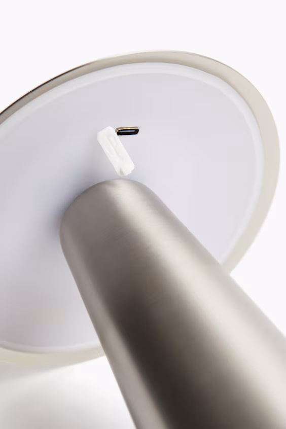 Перезаряжаемая настольная лампа