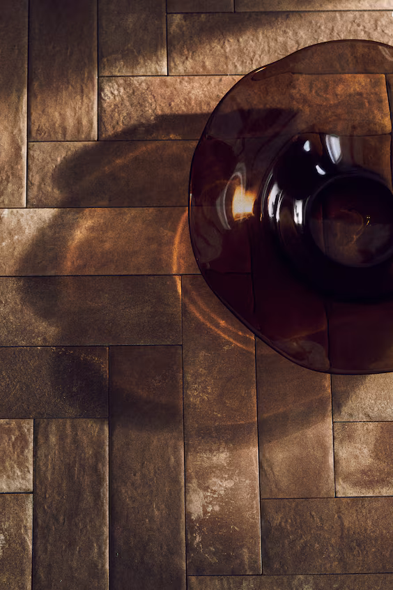 Низкая стеклянная чаша