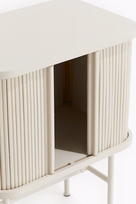 Прикроватная тумба с дверцами-решеткой