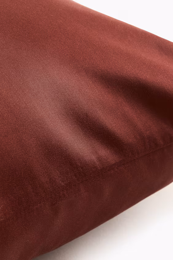 Наволочка из атласа