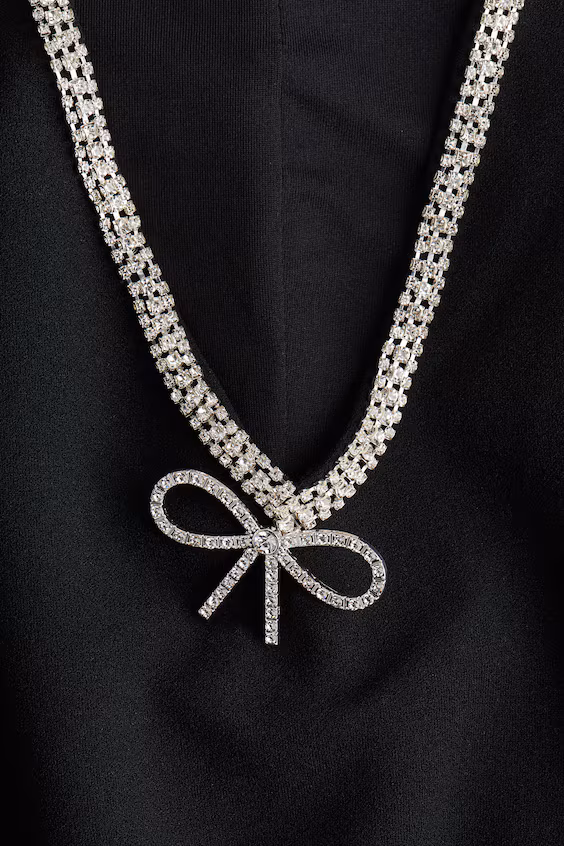 Платье с камнями