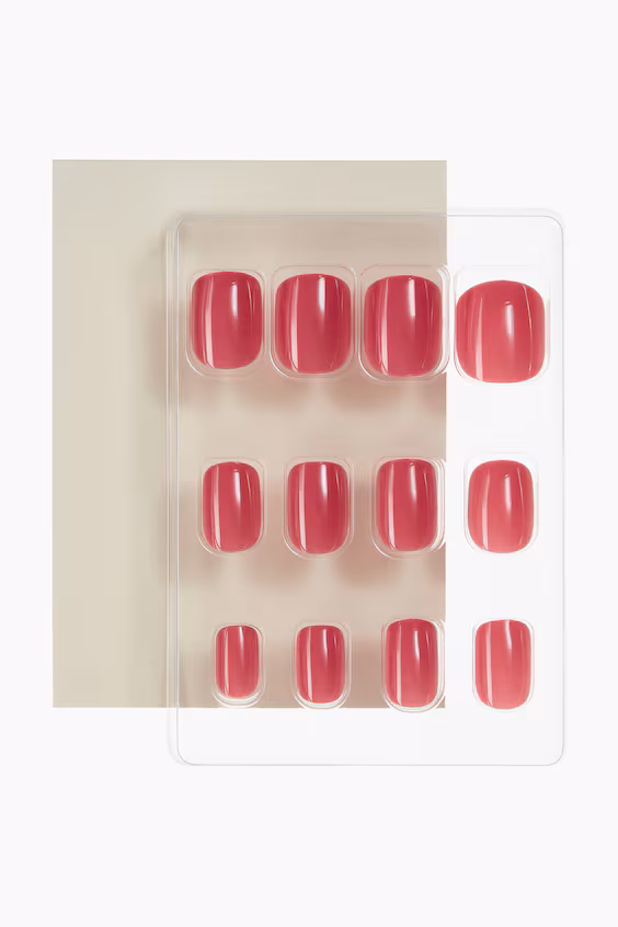 Наклейки для ногтей h&m