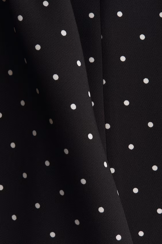 Платье с расклешенной юбкой