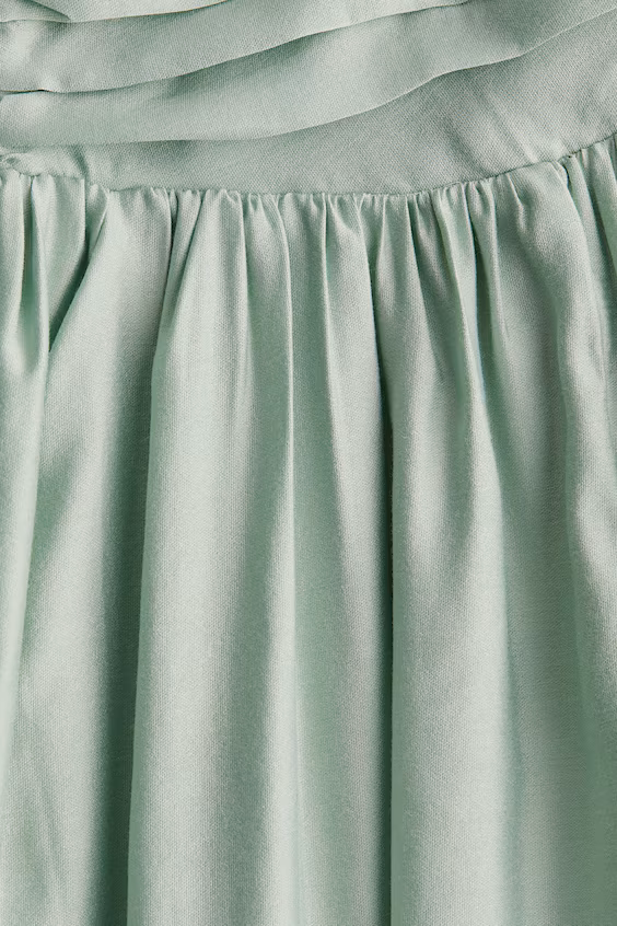 Платье на завязках с защипами