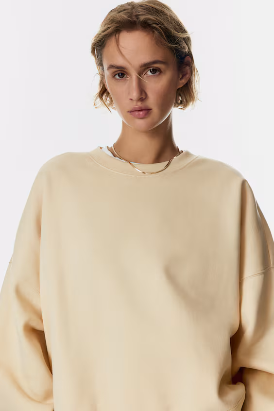 Оверсайз-свитшот от h&m