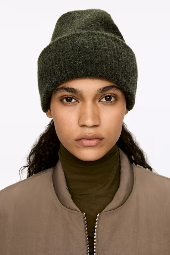 Шапка из смеси шерсти и альпаки