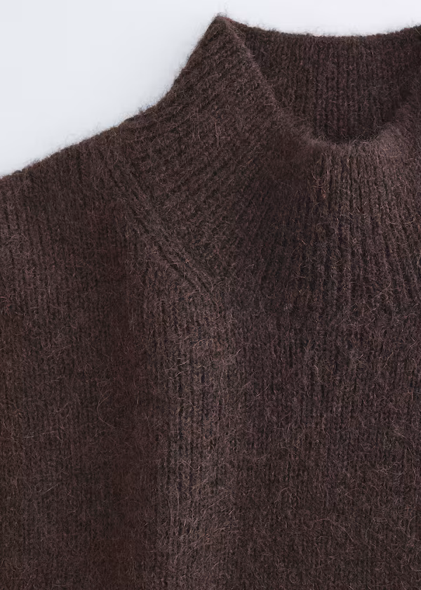 Воротник-бабочка из шерсти