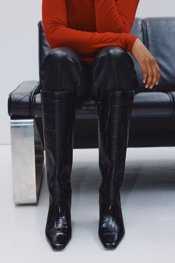 Сапоги до колена из меха