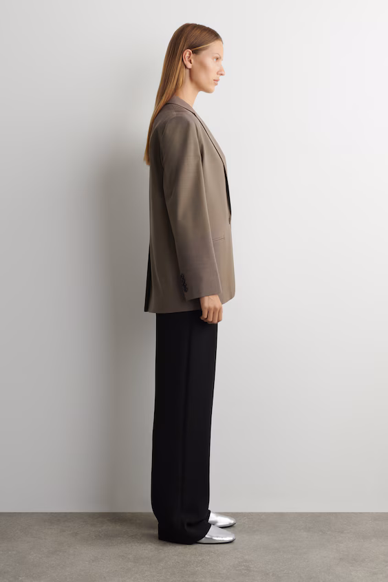 Минималистичные балетки из кожи