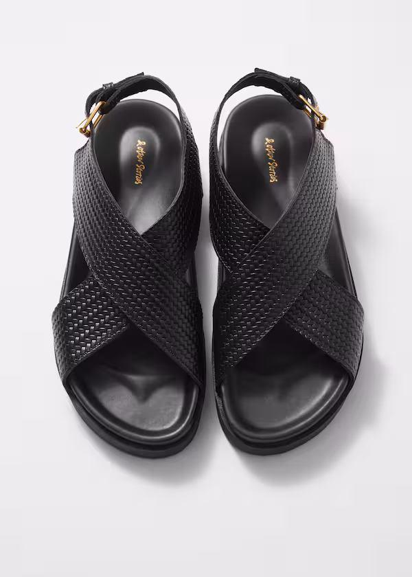 Сандалии из кожи с перекрещивающимися ремешками h&m