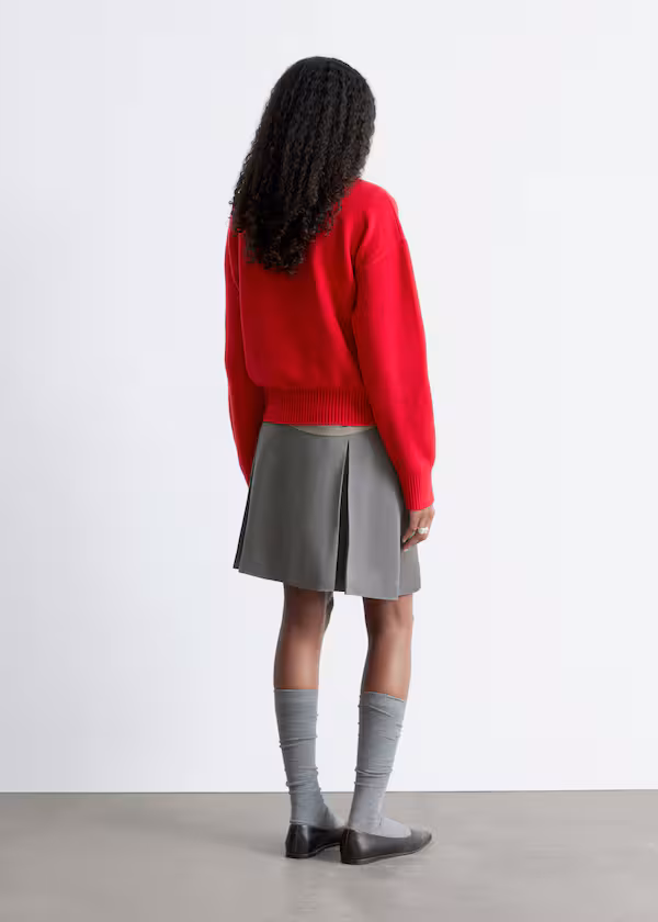 Свитер с высоким воротником