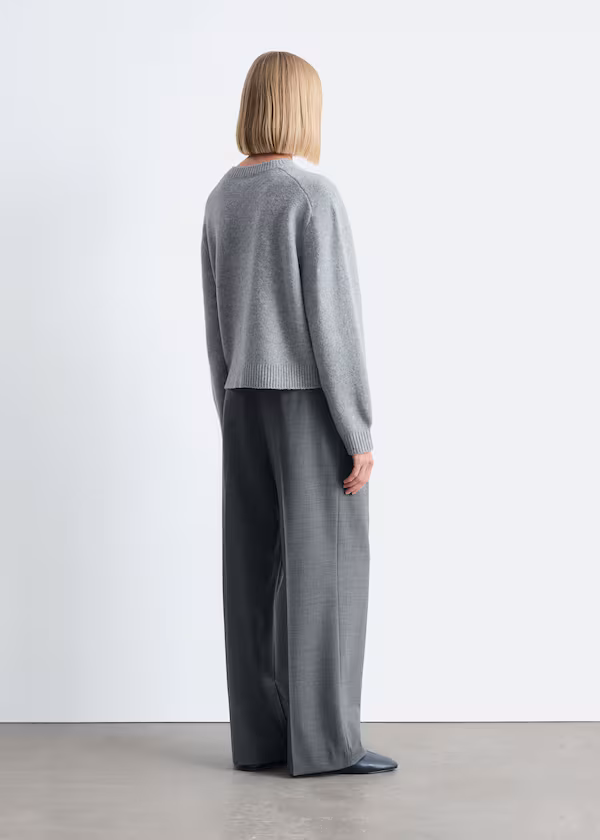 Свитер из трикотажа