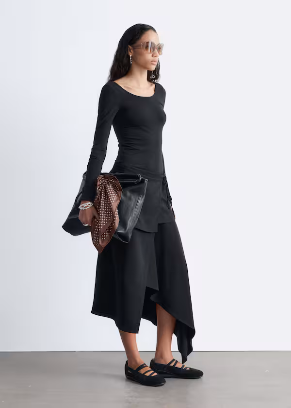 Свитер с длинным рукавом и круглым вырезом