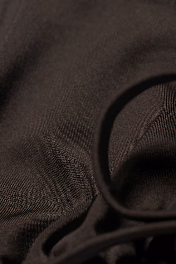 Треугольный верх бикини