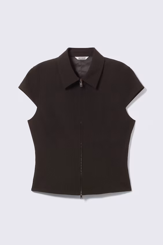 Топ с узкими короткими рукавами на молнии