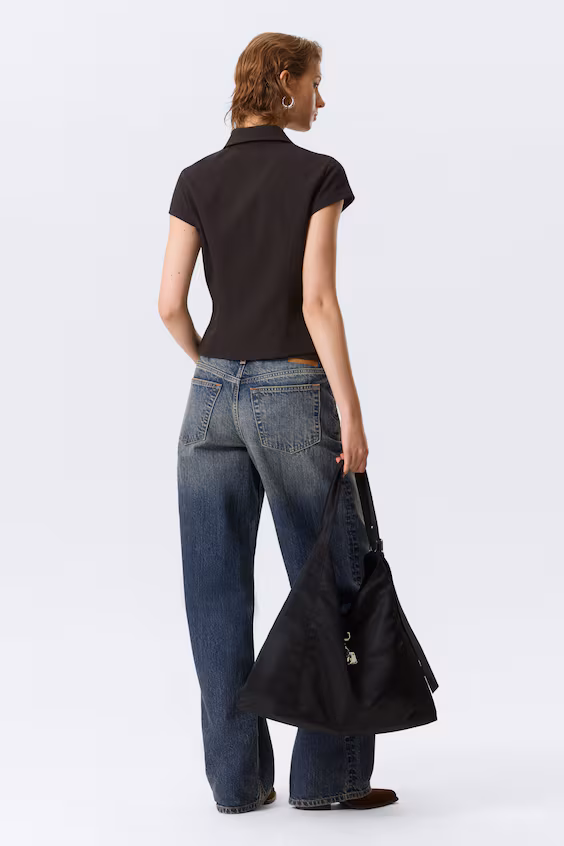 Топ с узкими короткими рукавами на молнии