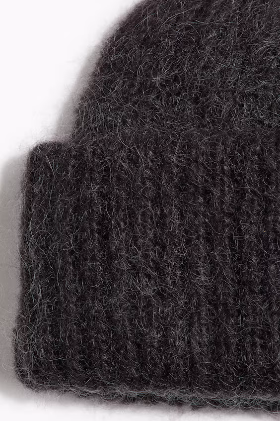 Шапка из смеси мохера