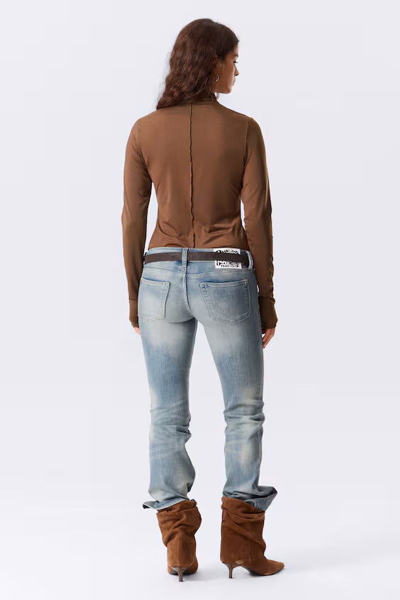 Водолазка облегающего кроя