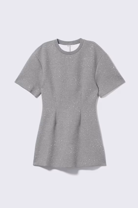 Мини-платье из ткани скуба с заклепками