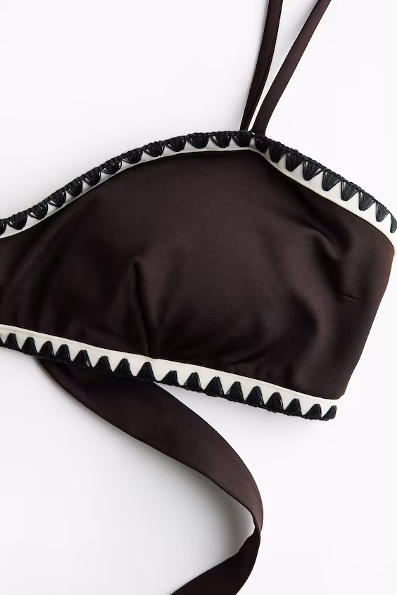 Топ бикини с формованными чашками