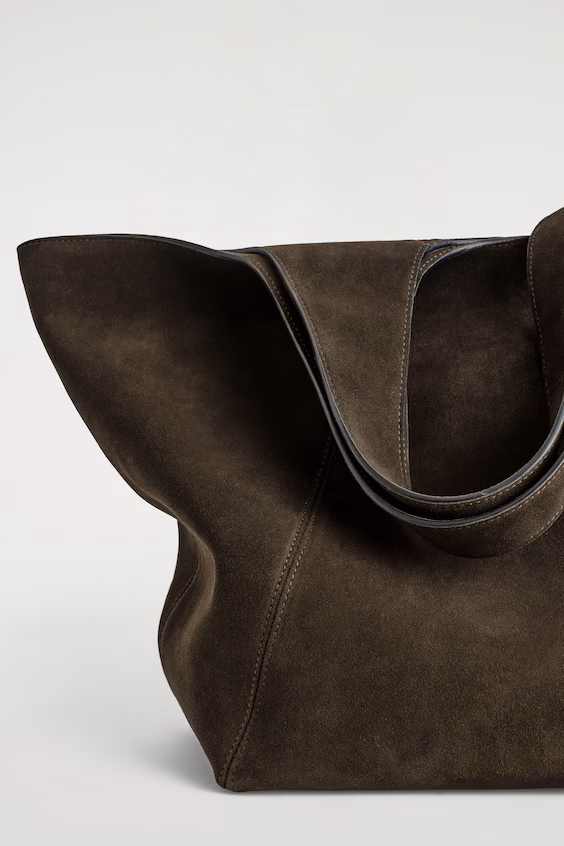Структурная сумка-тоут из замши