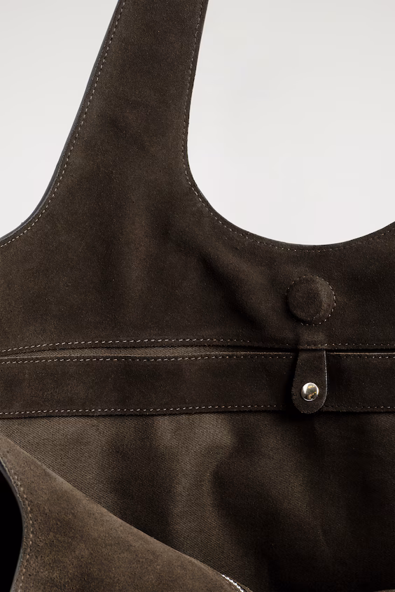 Структурная сумка-тоут из замши