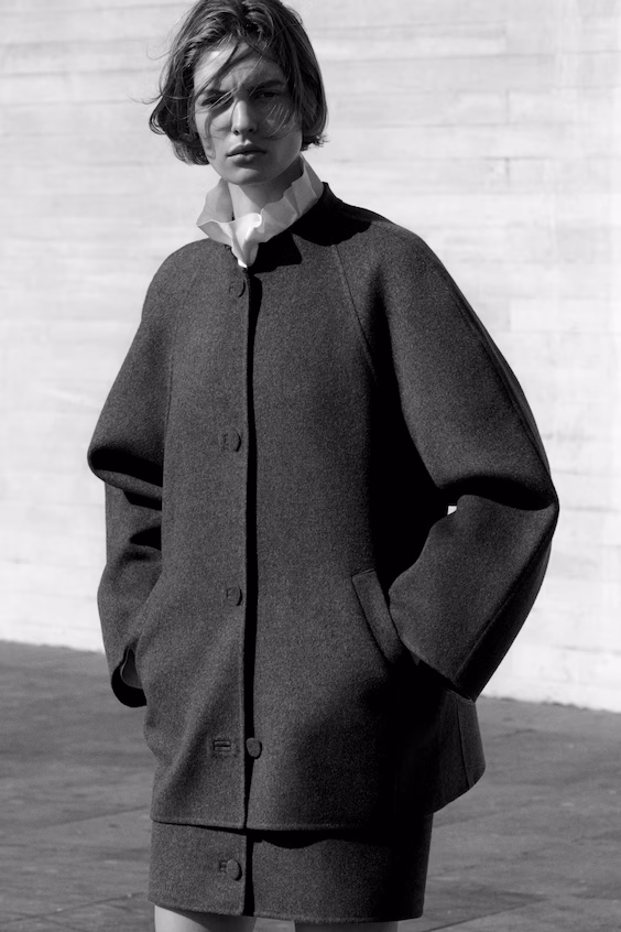 Двусторонний пальто из шерсти с закругленными краями