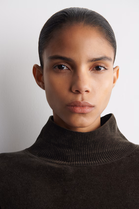 Водолазка из шениля с высоким воротником