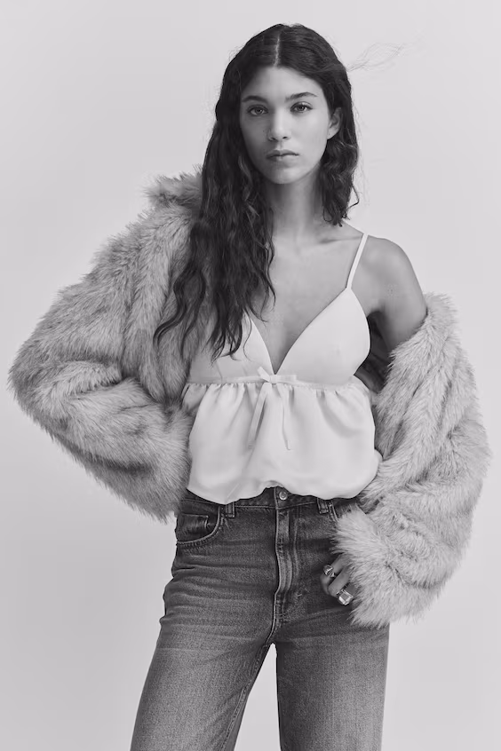 Топ бретелька с кокеткой