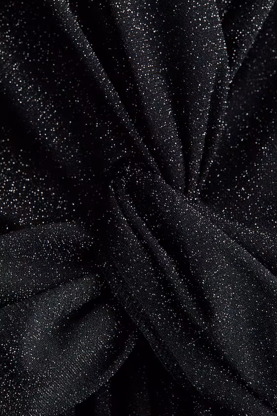 Комбинезон с блестящими нитями